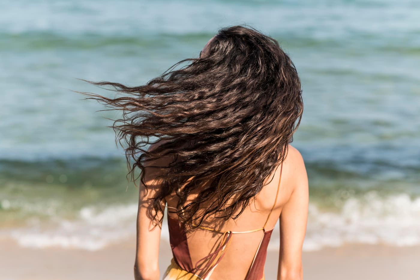 Cómo proteger el pelo en verano: sol, cloro y sal, los tres enemigos de tu fibra capilar